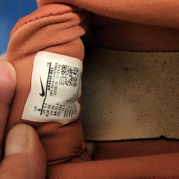 Women's NIKE Flex Experience blush colored running shoes size 8 Lace up - Picture 2 of 7